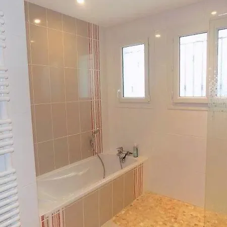 Belle Maison Renovee - Piscine Chauffee - A Pied -saint Palais Sur Villa