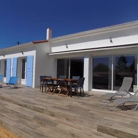 Belle Maison Renovee - Piscine Chauffee - A Pied -saint Palais Sur *