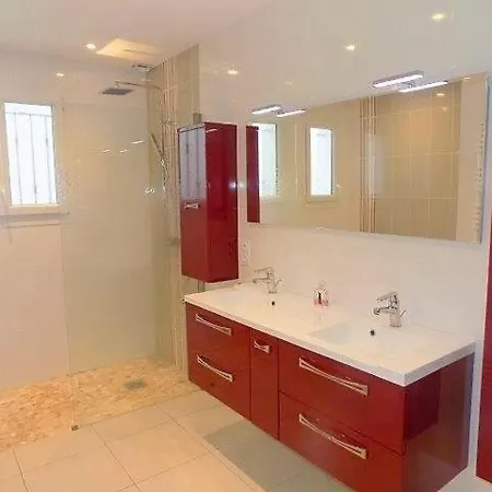 Belle Maison Renovee - Piscine Chauffee - A Pied -saint Palais Sur Saint-Palais-sur-Mer