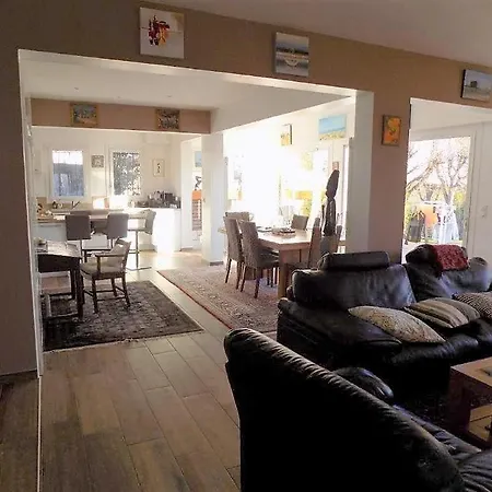 Belle Maison Renovee - Piscine Chauffee - A Pied -saint Palais Sur *