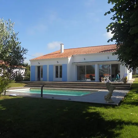 Belle Maison Renovee - Piscine Chauffee - A Pied -saint Palais Sur * サン・パレ・シュル・メール