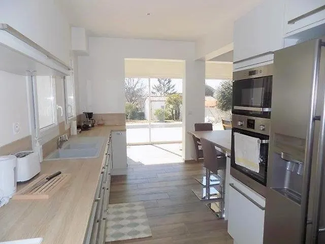 Villa Belle Maison Renovee - Piscine Chauffee - A Pied -saint Palais Sur Saint-Palais-sur-Mer