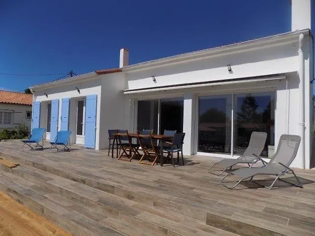 Belle Maison Renovee - Piscine Chauffee - A Pied -saint Palais Sur *