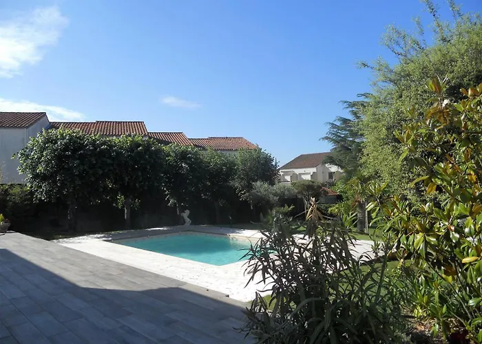 Villa Belle Maison Renovee - Piscine Chauffee - A Pied -saint Palais Sur *